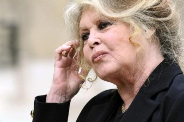 Brigitte Bardot stands up for foxes