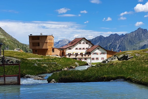 Berghütte geht den gesunden Weg