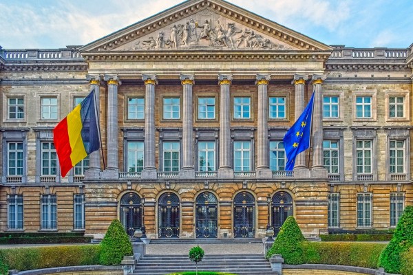 Belgium bans import of hunting trophies