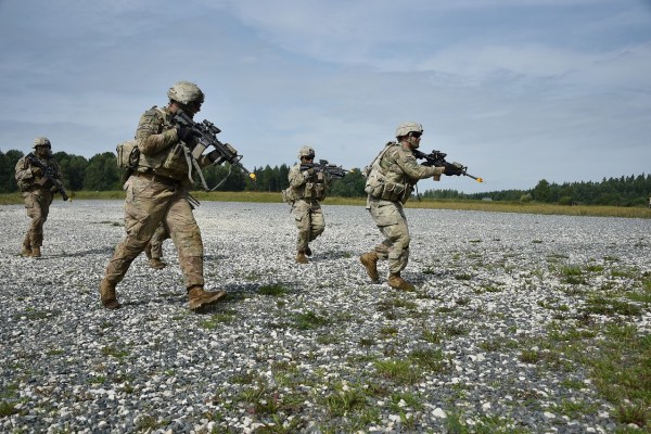 Hobby-Jägerin schoss auf Soldaten bei Militärübung