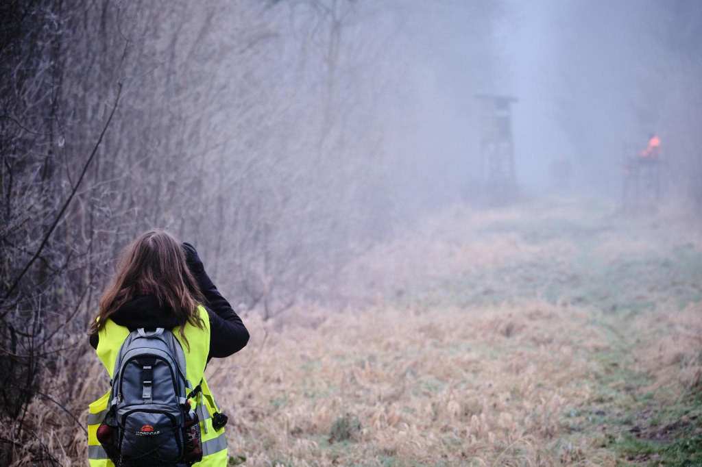 Gli attivisti di Hunt-Watch documentano una caccia all'uomo in Bassa Sassonia.