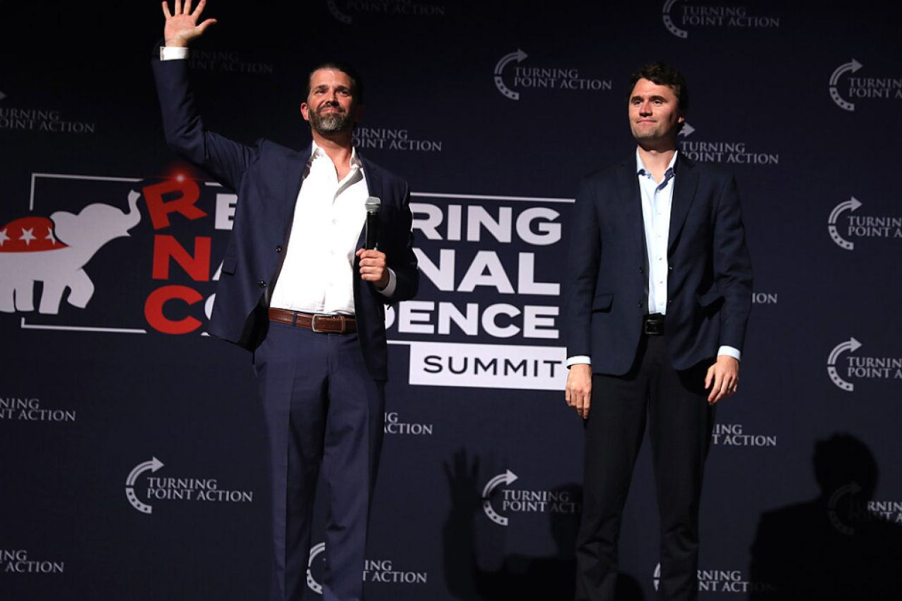 Politici italiani chiedono misure contro Trump Jr. in seguito ad accuse di caccia illegale alla fauna selvatica