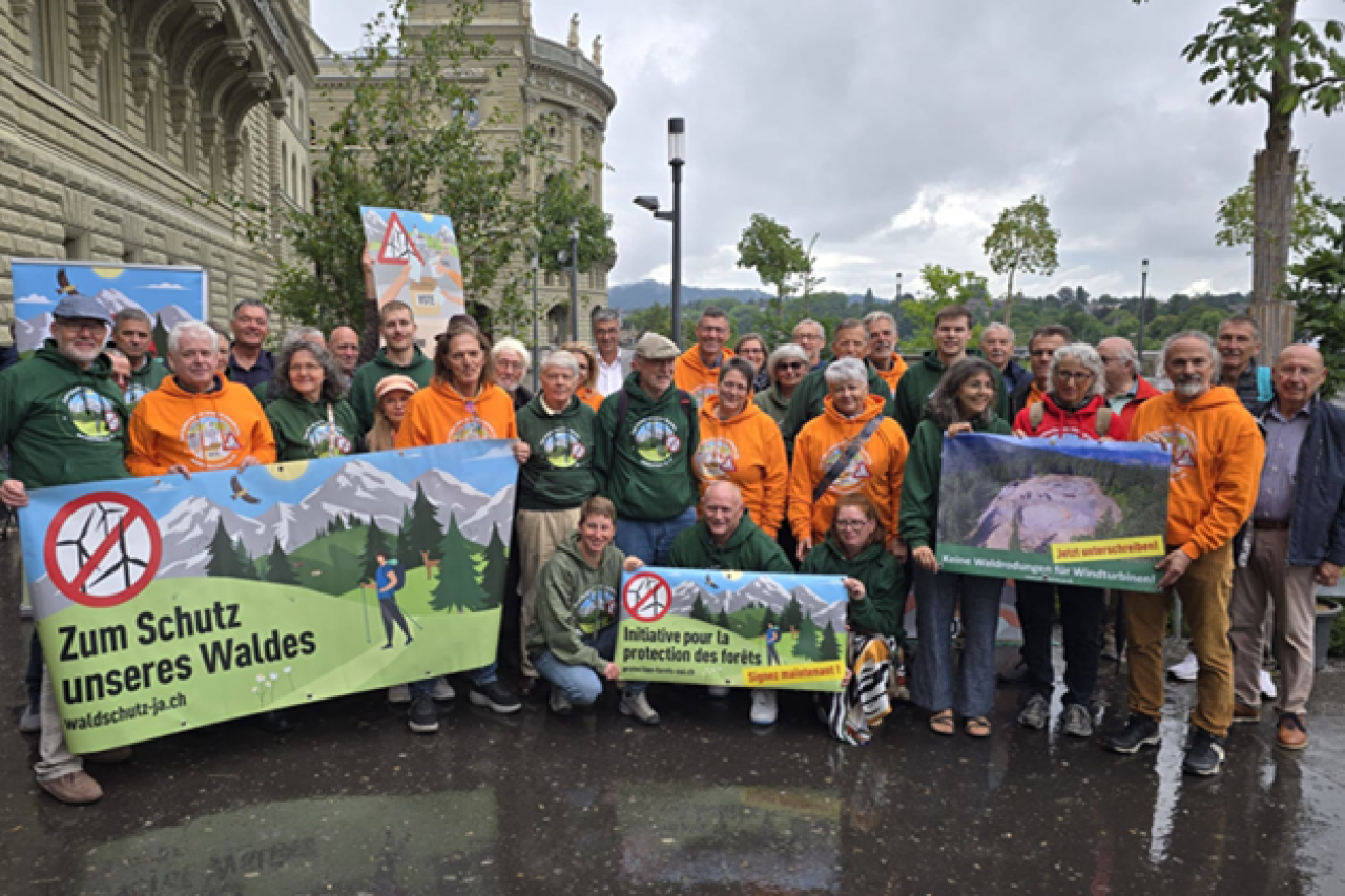 Waldschutz- und Gemeindeschutz-Initiative eingereicht