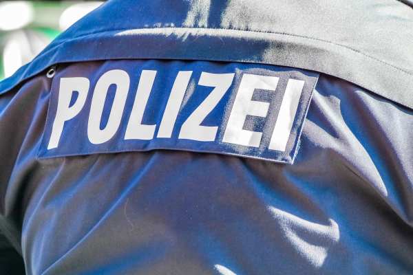 Hobby-Jäger feuert bei Streit Schuss in Wohnung ab