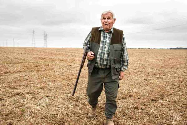 Die grosse Jagd-Lüge: Wie Hobby-Jäger Europas Unfallzahlen frisieren und ihre Toten verschweigen
