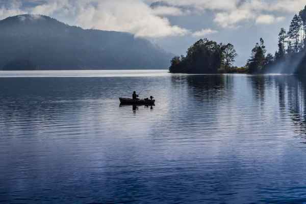Fischwilderei am Lago Maggiore: Wenn nur das fehlende Papier zum Delikt wird